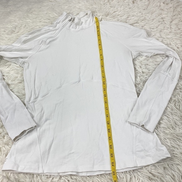Lululemon Brisk Running 1/2 Zip White - Picture 4 of 5